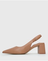 Betts - Wider Fit Kendra Leather Pointed Toe Slingback Pumps