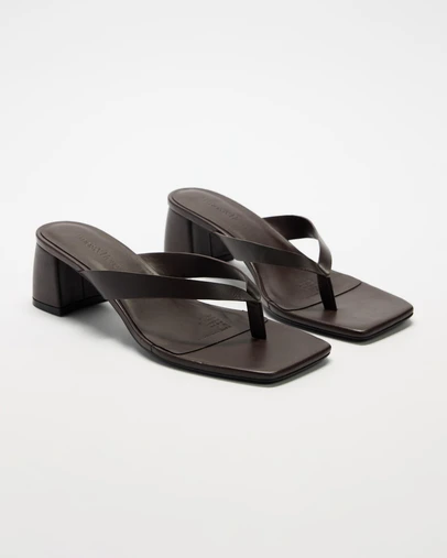 Atmos&Here - Gemma Block Leather Thong Heels