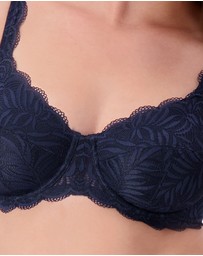 Triumph - Essential Lace Balconette Bra