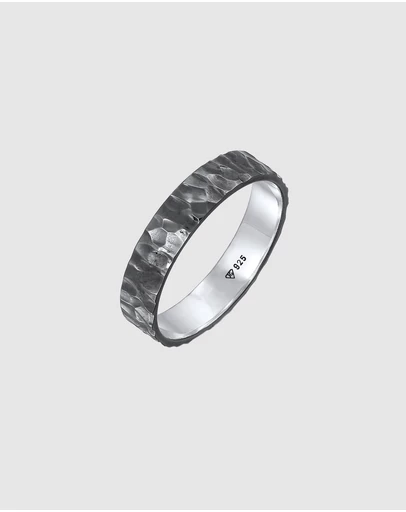 Kuzzoi - ICONIC EXCLUSIVE - Hammered Band Ring in Oxidised 925 Sterling Silver