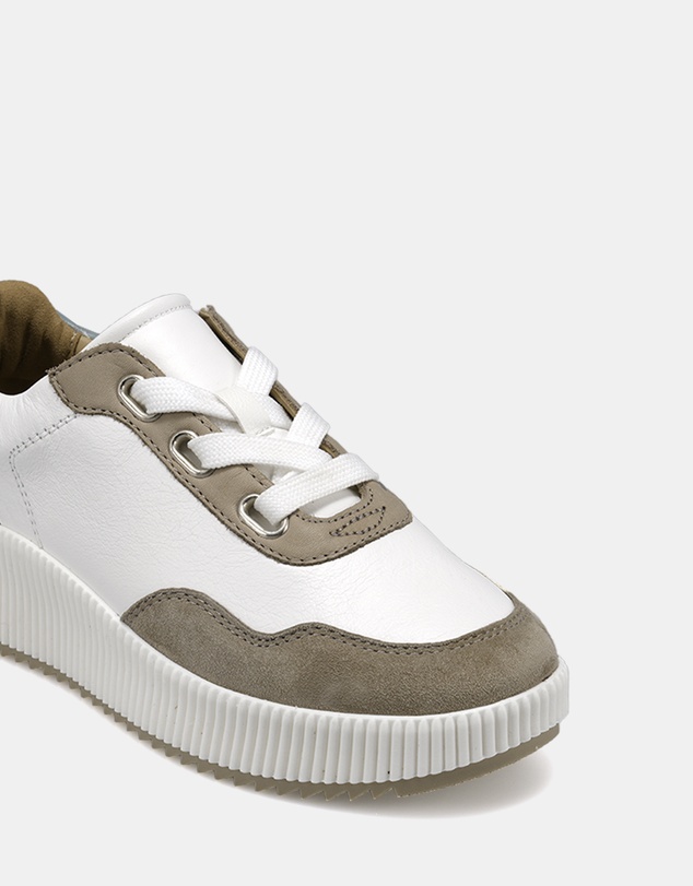 Miss Sofie - Lizzo Sneakers