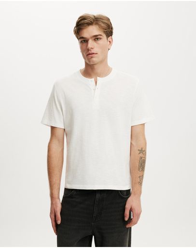 VINTAGE WHITE