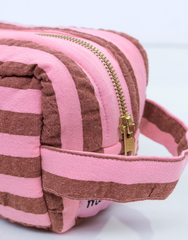 Mosey Me - Sundae Seersucker Dopp Kit
