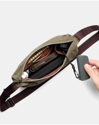 Bellroy - Laneway Crescent Bag 2.5L