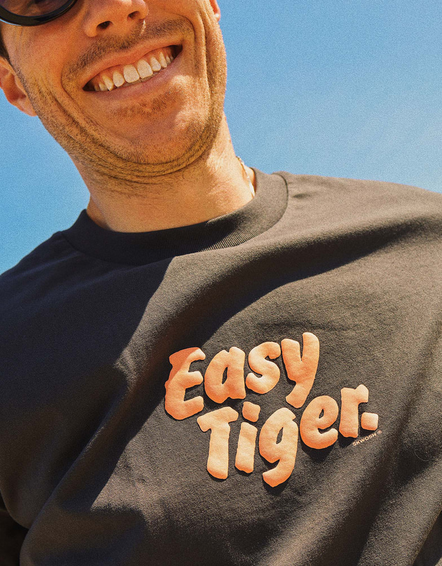 Skwosh - Easy Tiger Men's Slang Tee in Charcoal