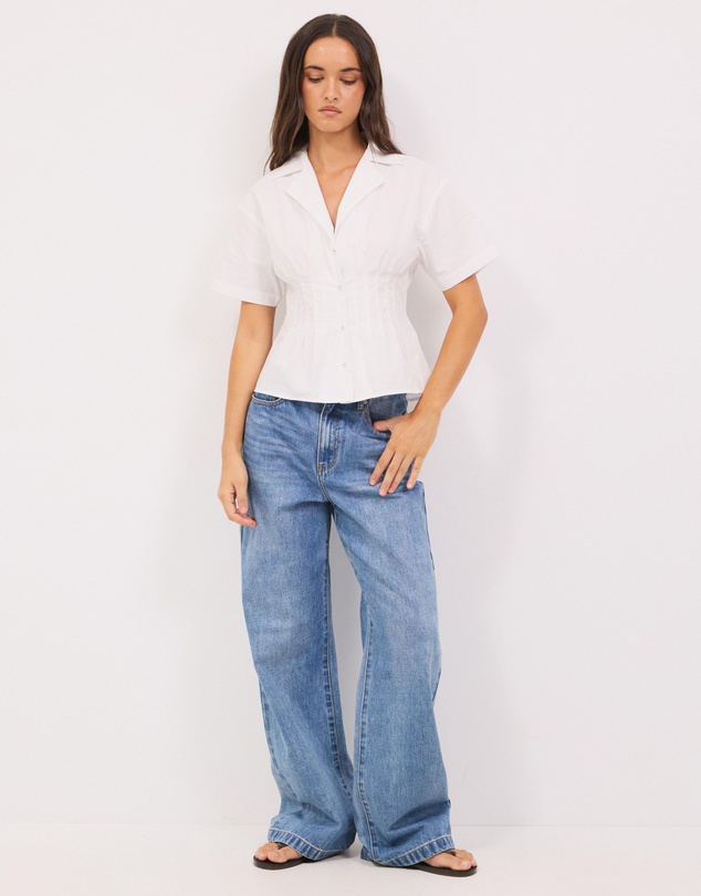 Calli - Liv Tucked Shirt