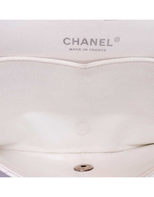 Chanel - Pre-Loved Medium Classic Caviar Double Flap