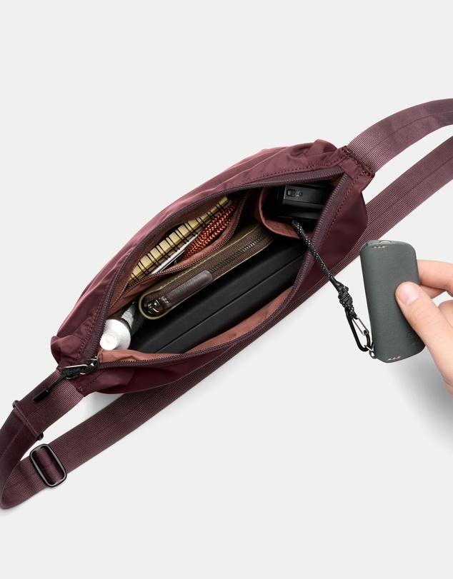 Bellroy - Laneway Crescent Bag 2.5L