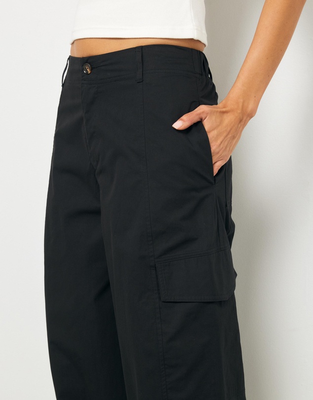 AERE - Organic Cotton Cargo Barrel Pants