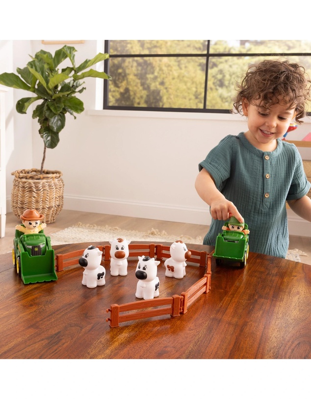 John Deere - The Cows are Out Farm Set