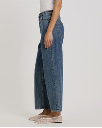 Atmos&Here - Milla Straight Leg Jeans