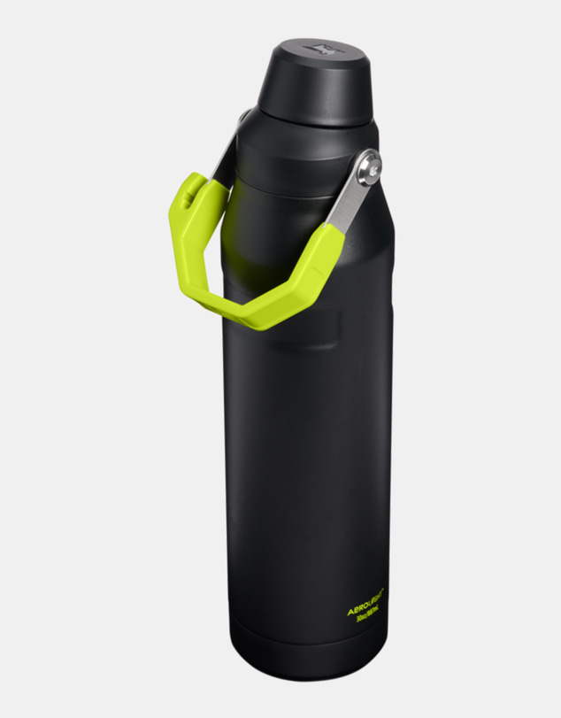 Stanley 1913 - The IceFlow™ Fast Flow Water Bottle 30oz