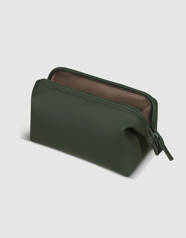 Lipault Paris - Lost In Berlin Toiletry Kit S 2.0 Dark Moss