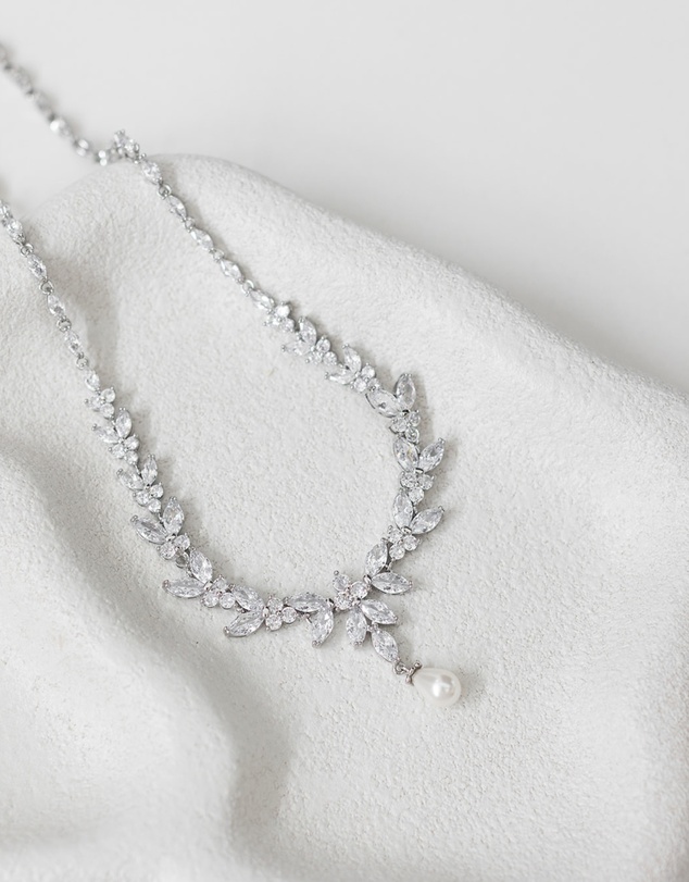 The White Collection - Courtney Pearl - Classic Silver Pearl Bridal Necklace
