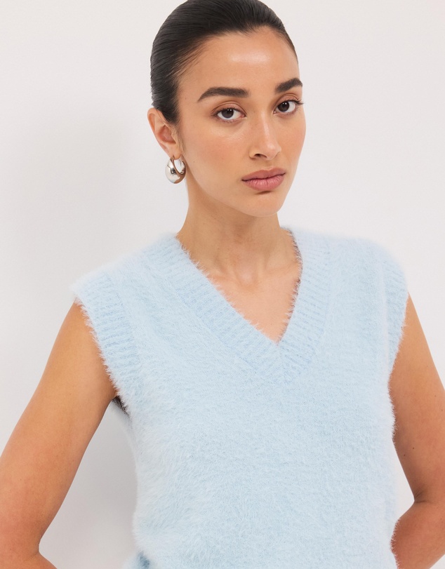 Calli - Rae V-Neck Knit Vest Top