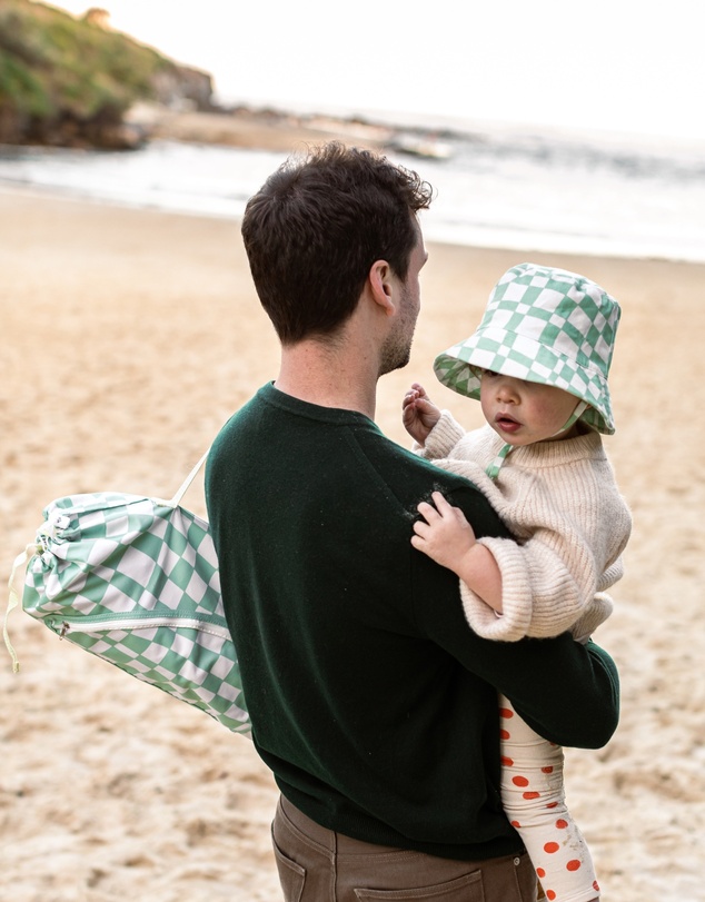 IZIMINI - Parker Baby Chair V2 & Hat
