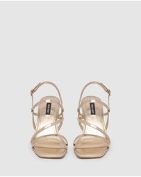 Nine West - Spela