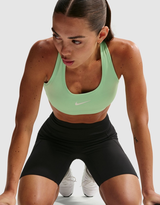 Nike - Swoosh Medium-Support Padded Sports Bra