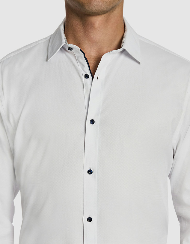 yd. - Heart Textured Slim Shirt