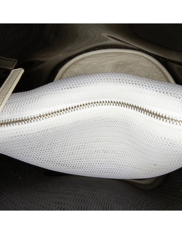Pre-Loved by Azura Reborn - Pre-Loved Chanel 19 Mini Bucket Bag Patent Leather