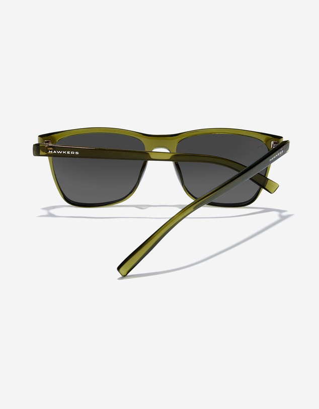 Hawkers Co - Hawkers - Wave - polarized green dark  Sunglasses for Men and Women Polarized