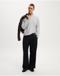 Cotton On - Relaxed Fit Textured Henley Long Sleeve