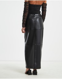 Alice In The Eve - Millie Leather Look Maxi Cargo Skirt