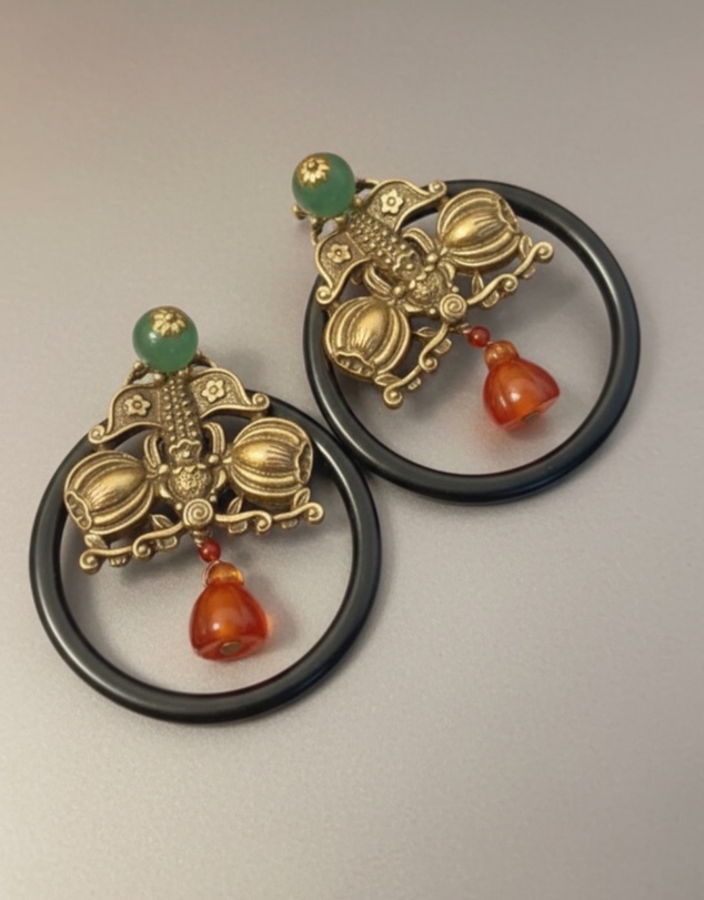 Mossée - Sally Vintage Embossed Floral Earrings