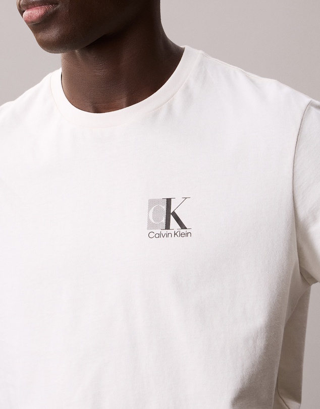 Calvin Klein - Logo Graphic Tee