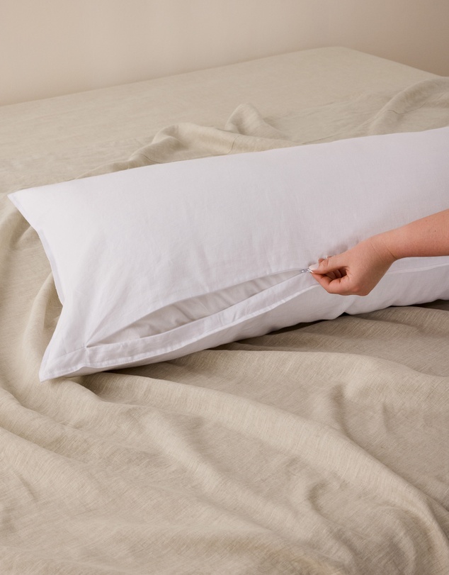 Sheet Society - Eve Linen Body Pillowcase