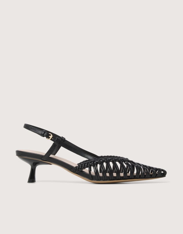 Review - Amira Heel