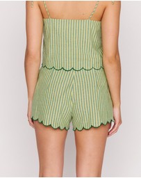 MINKPINK - Capri Scallop Hem Shorts