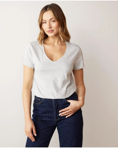 Atmos&Here - Organic Cotton V-Neck Tee