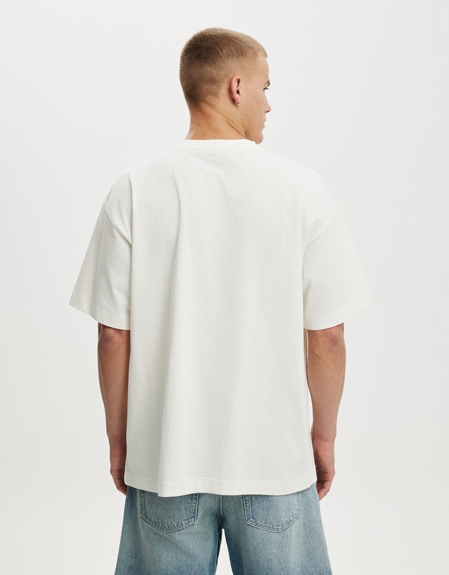 Cotton On - Box Fit Premium Music T-Shirt