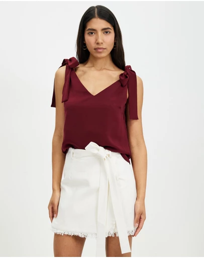 Belle & Bloom - Feel For You V-Neck Top
