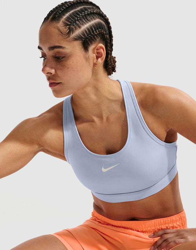 Nike - Swoosh Medium-Support Padded Sports Bra