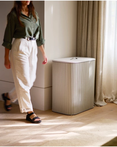 Joseph Joseph - Tota Luxe 90L Easy-Empty Bamboo Laundry Basket (Ecru)