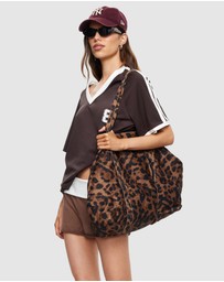 Lioness - Spectate Top