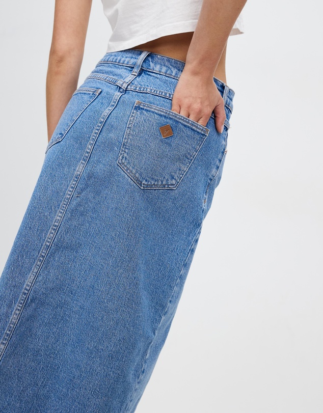 Abrand - Maxi Skirt - ICONIC EXCLUSIVE