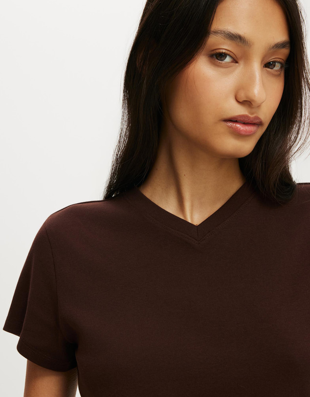Cotton On - 90s Baby V-Neck Tee
