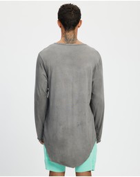 Surrounded By Ghosts - The Howlite Long Sleeve T-Shirt