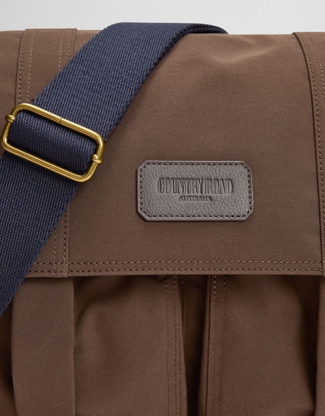 Country Road - Recycled Polyester Ezra Messenger