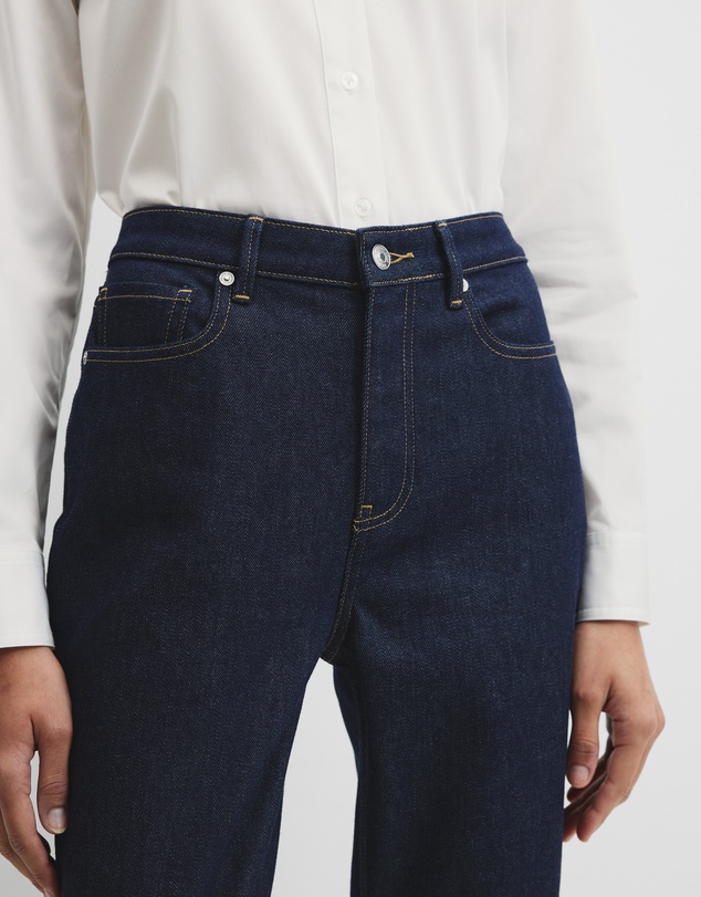 Country Road - High Rise Slim Jean