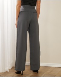 Atmos&Here - Kippa Pleated Pants