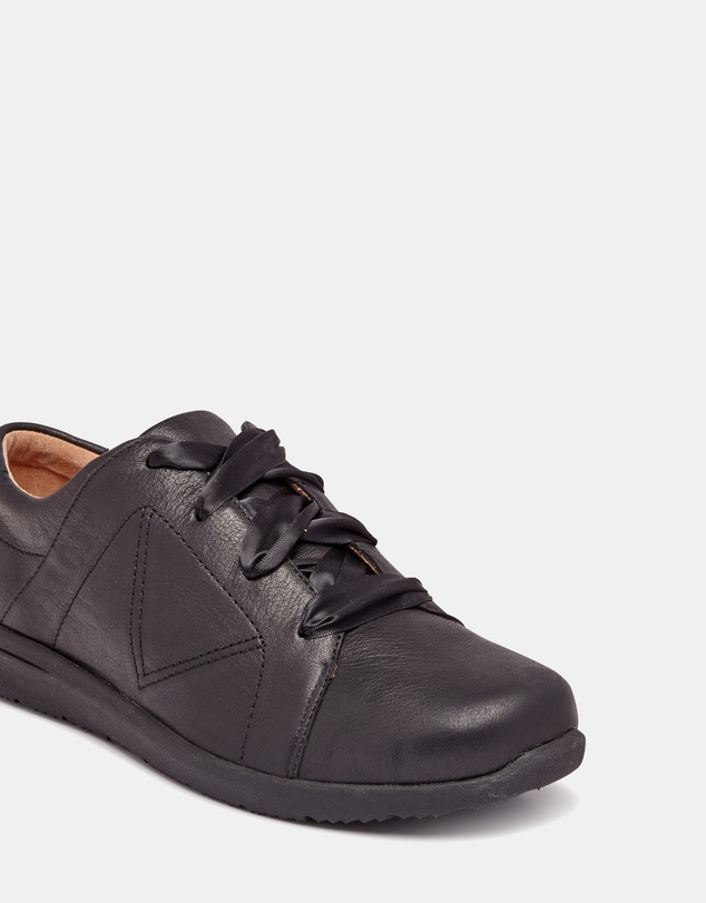 Vionic - Lindsey Lace-Up