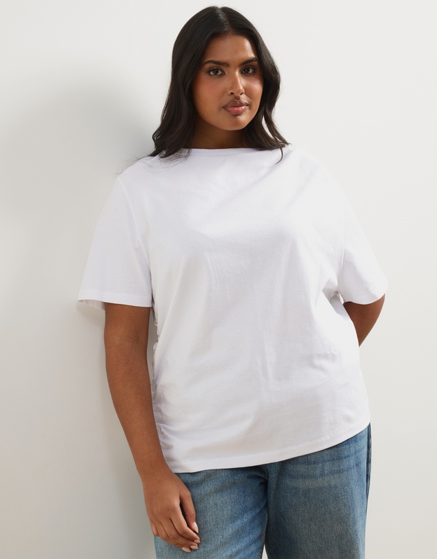 Atmos&Here Curvy - Romy Tuck Details Tee