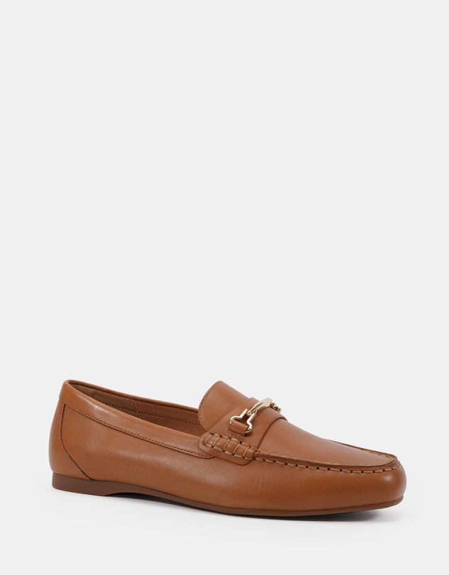 Clarks - Ysolde Tan