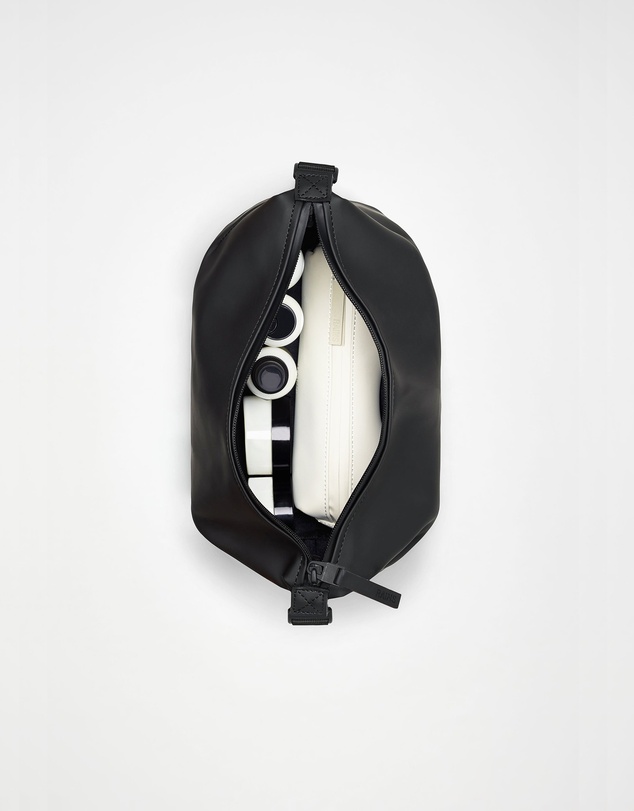 RAINS - Hilo Wash Bag Black
