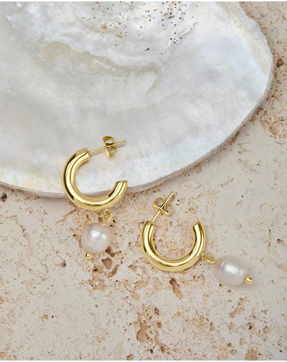 Pastiche - Molly Hoops