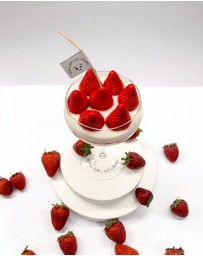 Don't Eat My Candle - Strawberry Martini Cocktail Candle - Triple Pour (310g)